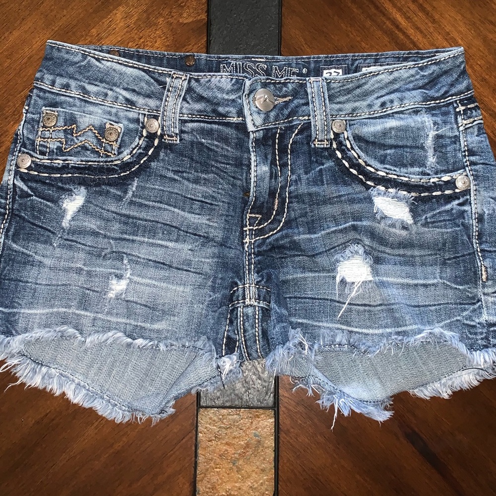 Women’s Miss Me jean shorts